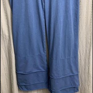 Matilda Jane light blue women’s L Finn pants